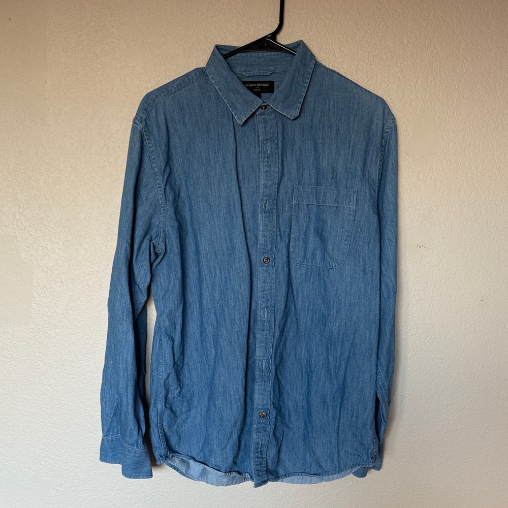 Banana Republic Blue Denim-Style Long Sleeve Button-Down Shirt